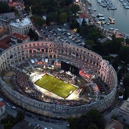 Apartman Adriatic Pola Esterno foto