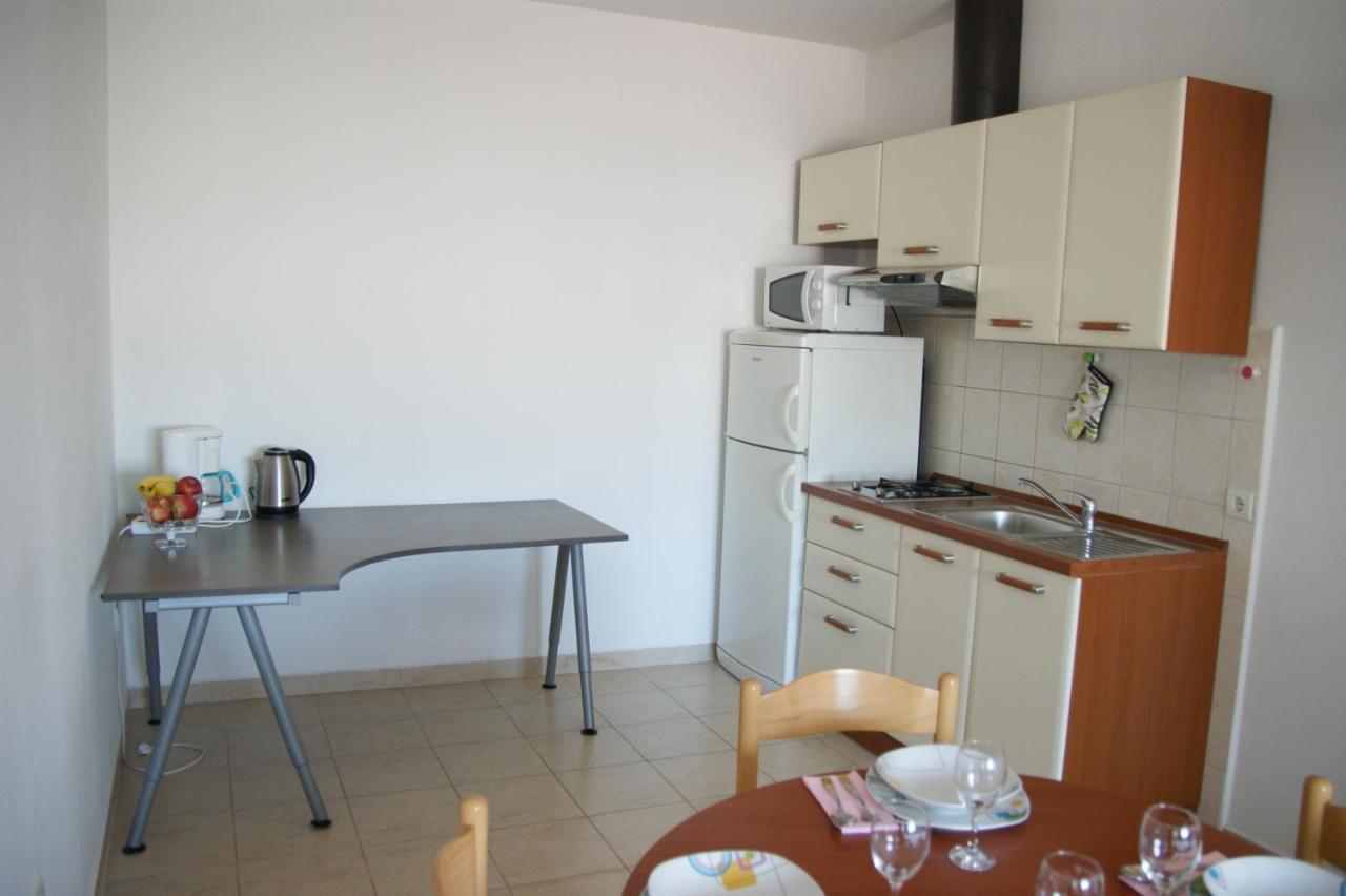 Apartman Adriatic Pola Esterno foto