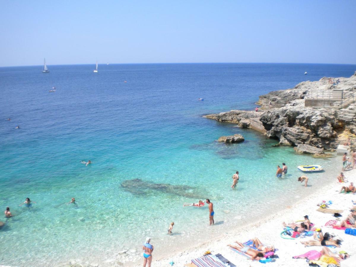 Apartman Adriatic Pola Esterno foto