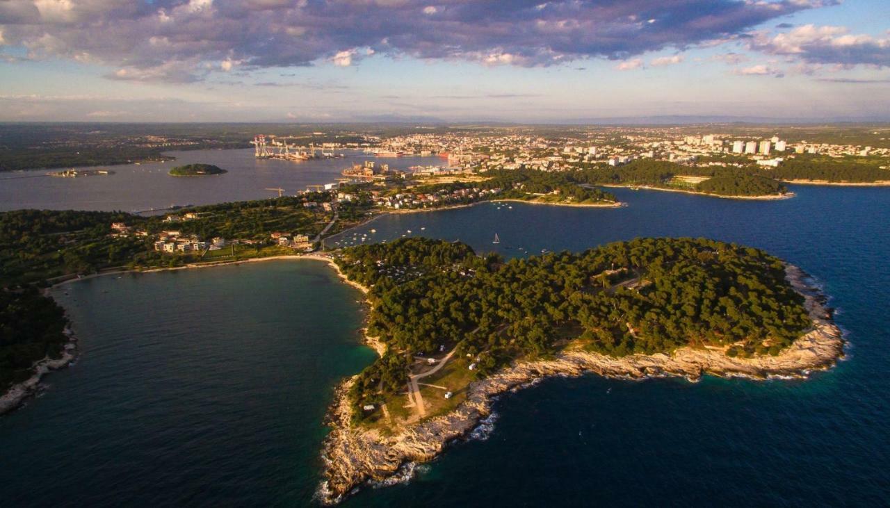 Apartman Adriatic Pola Esterno foto
